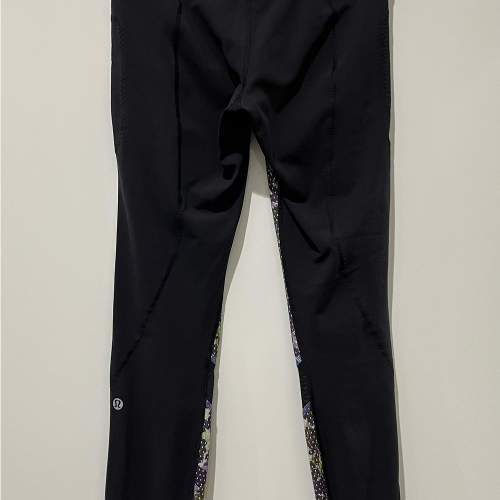 LULULEMON Black/Multicolor Patterned Leggings Mesh Zippered Pockets SZ 4 - Picture 5 of 9